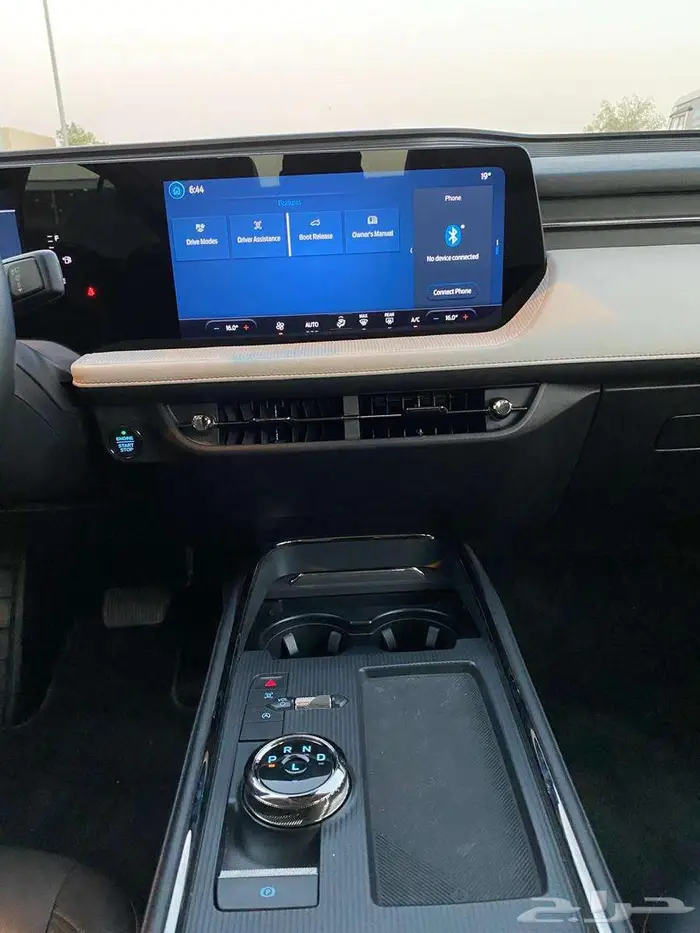 فورد تورس تريند بلس 2023 12