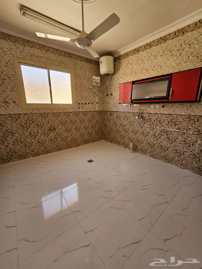 شقة بتبوك للبيع بسعر مغر 5