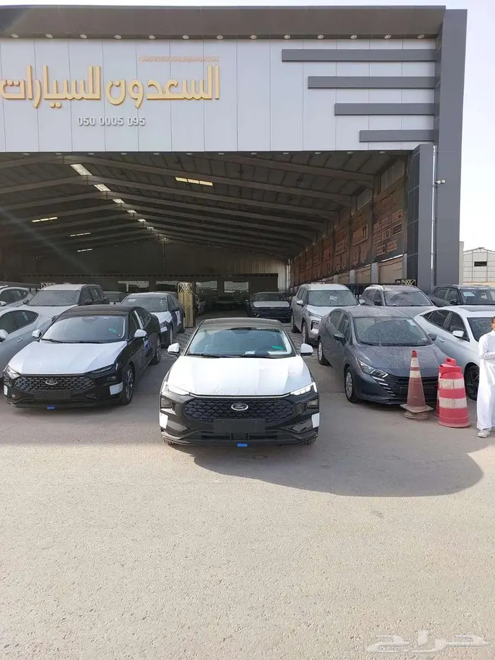 فورد تورس ترند 2026 14