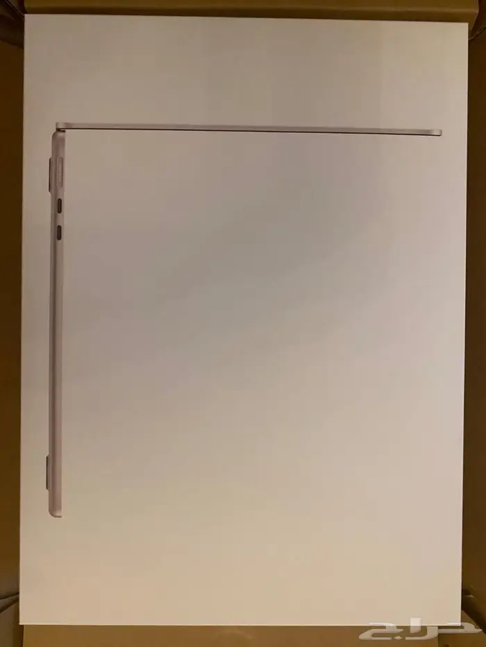 Macbook Air M4 Gold - New (not Opened ) ماك بوك اير جديد 0