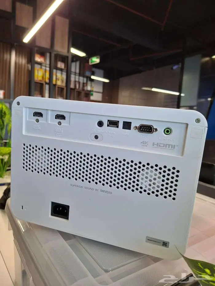 BenQ X3100i - Gaming Projector 2