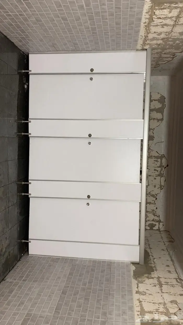 قواطع فينوليك HPL و ابواب سحاب خشب اكرديون و جلد ابواب WPC 26