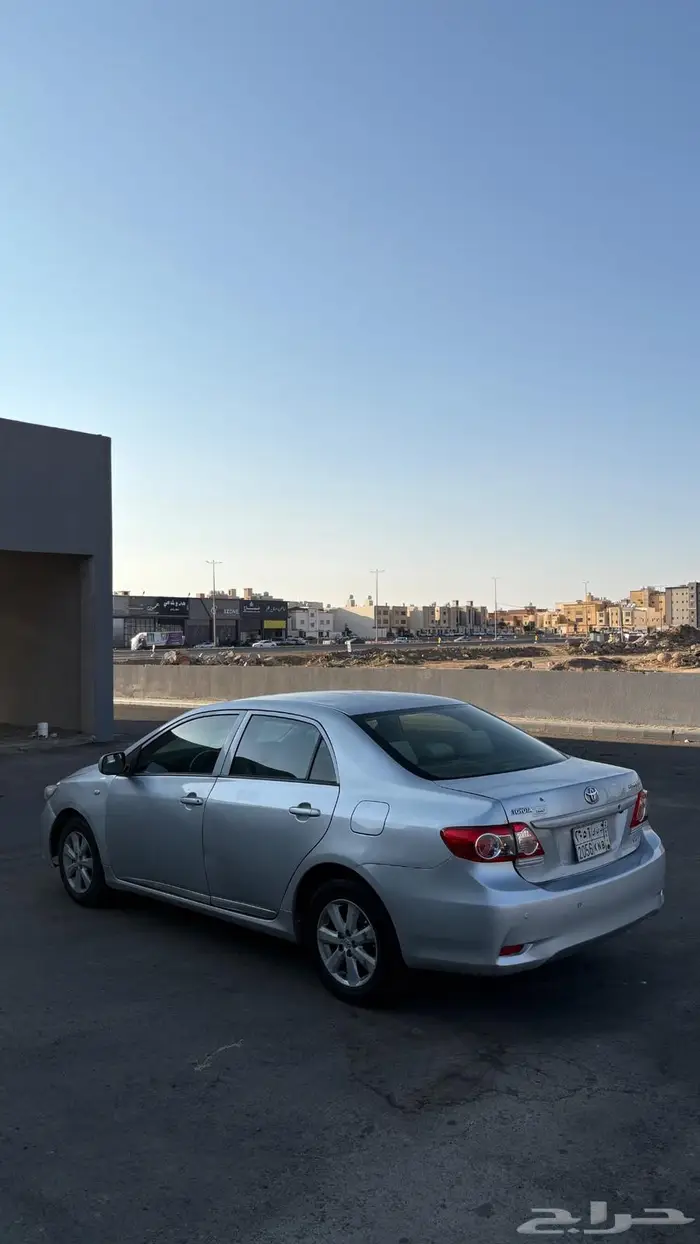 تايوتا كورولا 2013 نظيف 5