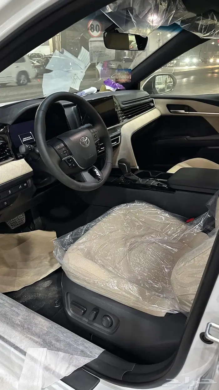 كامري نص فل (LE) اسود سعودي 2025 10