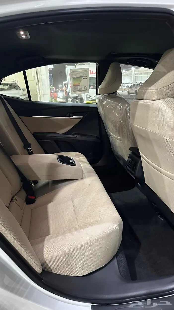 كامري نص فل (LE) اسود سعودي 2025 8