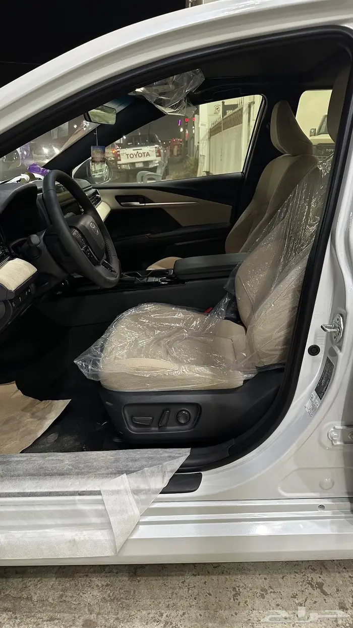 كامري نص فل (LE) اسود سعودي 2025 11