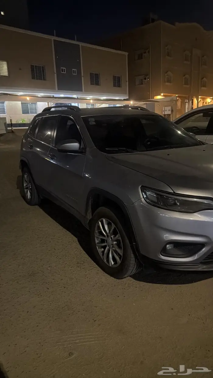 جيب شروكي كومباس. 2019 0