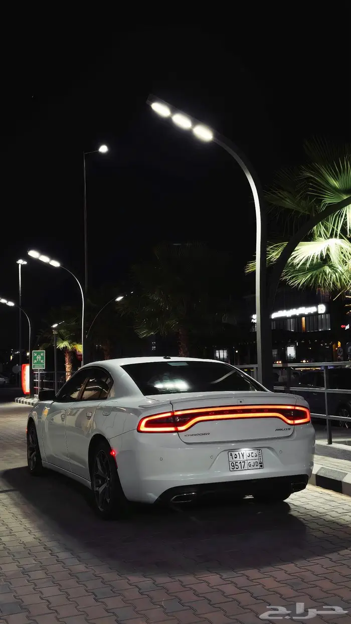 دوج تشارجر 2017 ابيض فئة رالي بلد 0