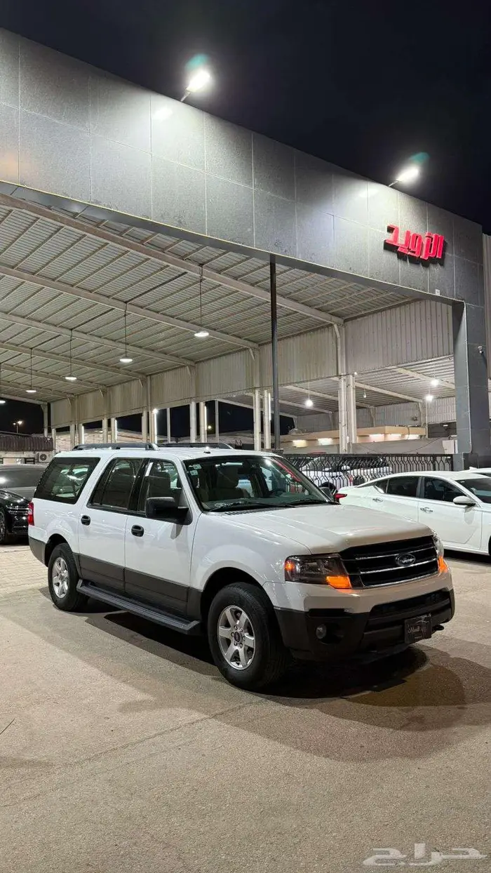 فورد اكسبديشن 2016 دبل عداد 125000فقط XL 0