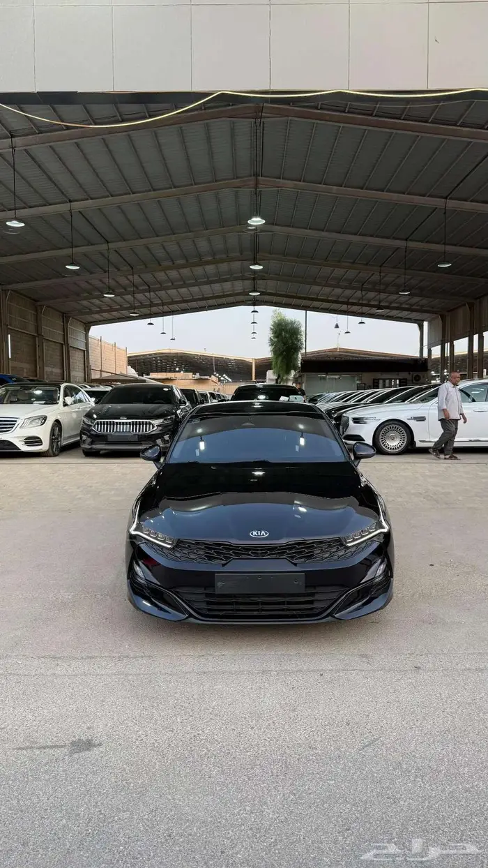 كيا 5 2021 عداد 126000 اسود نص فل 2