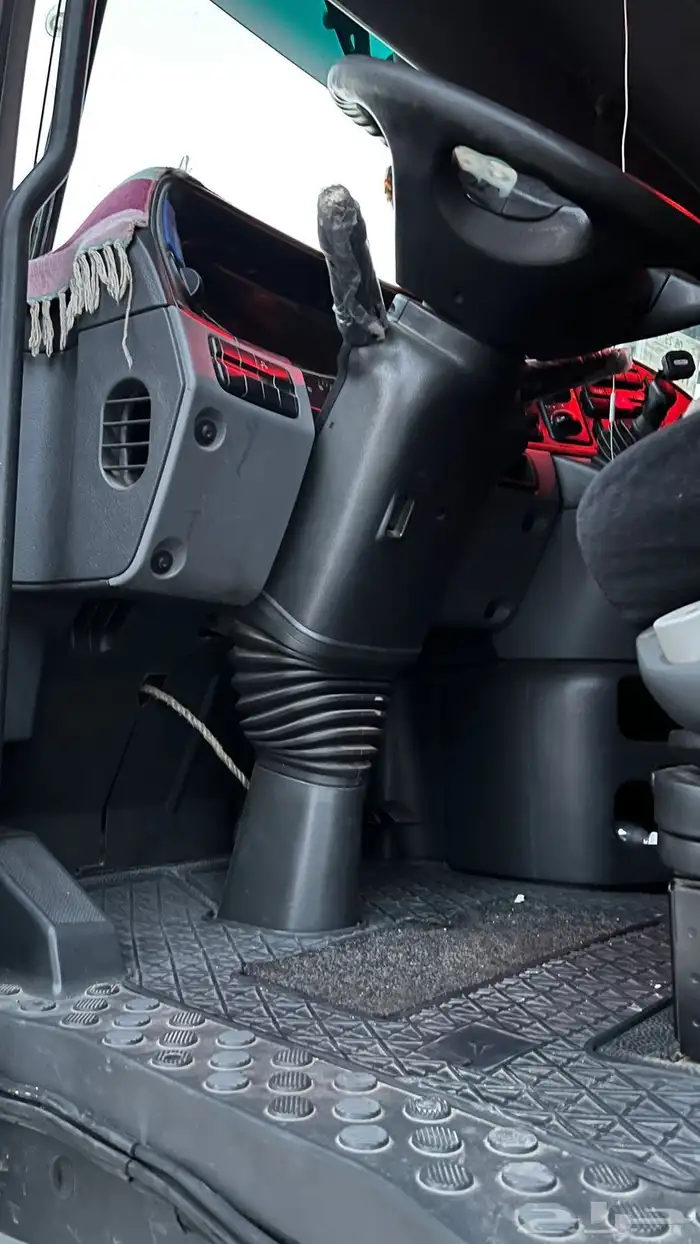 شاحنه اكتروس مديل 2011 6