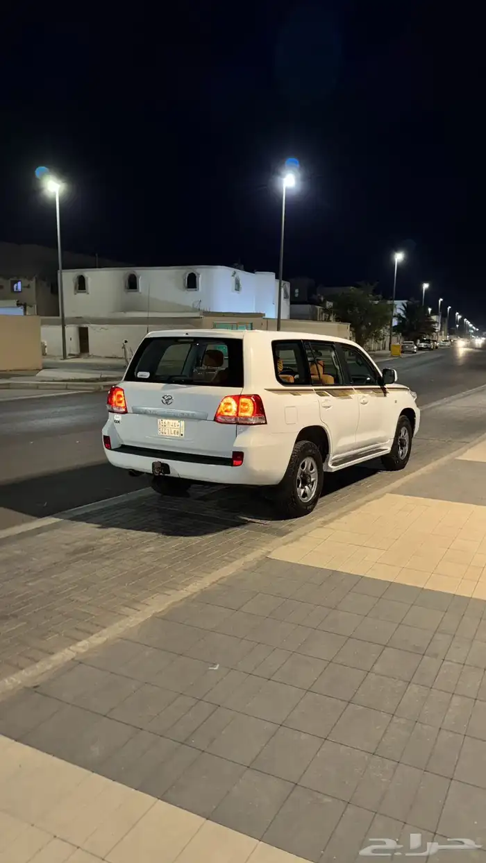 لاندكروزر 2008 2