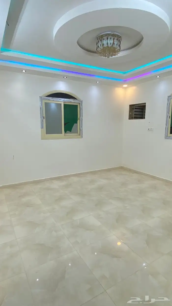 شقة للأجار الشهري العقيق 1