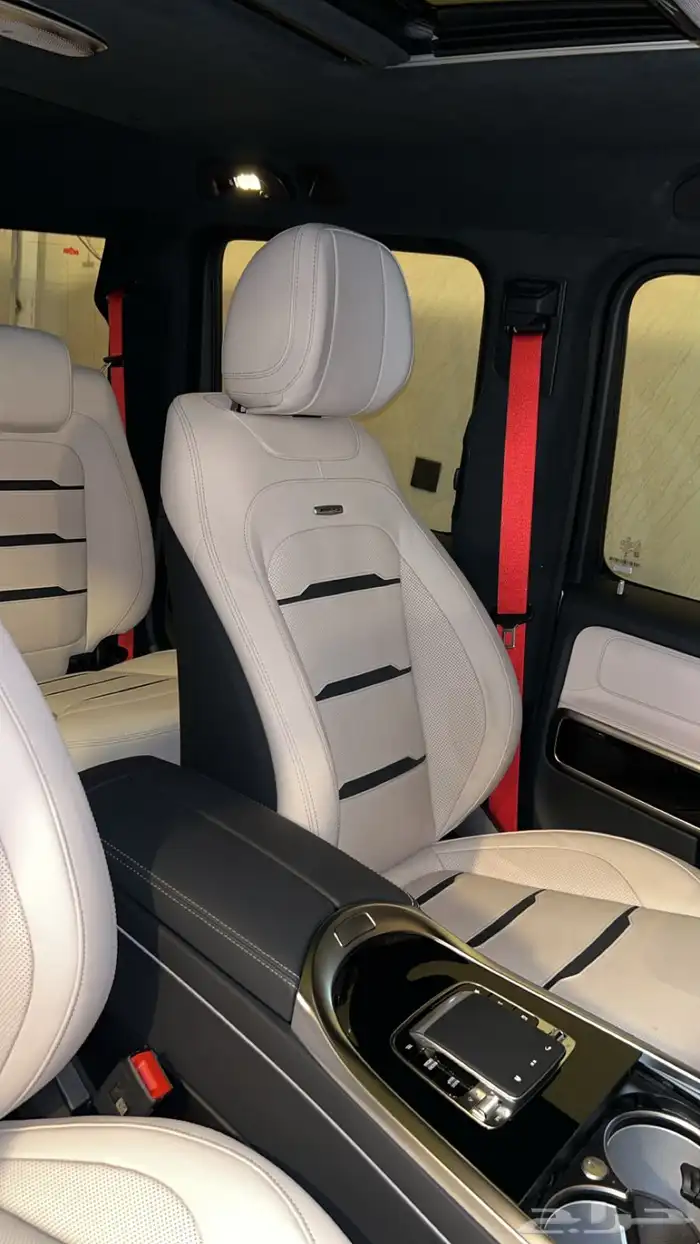 جي كلاس G63 2025 اصفار جديد 1