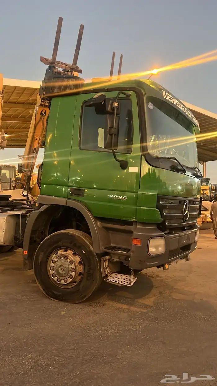 عرض كتروس فور بي فور موديل 2006مجدد مفحوص جهز النقل 3