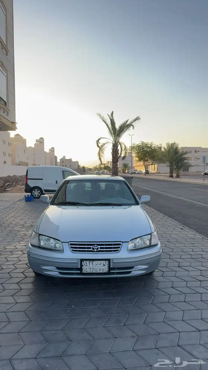 كامري للبيع 1