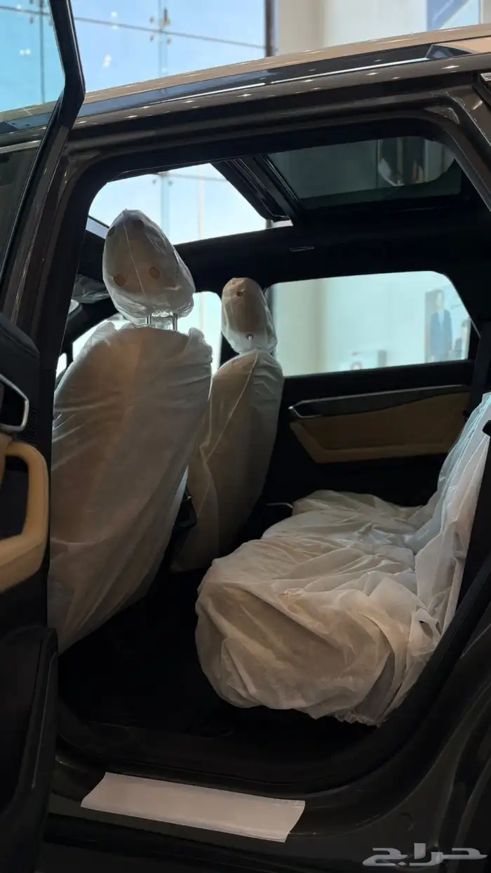 جلي اوكافنجو 2025 عرض حصري 10