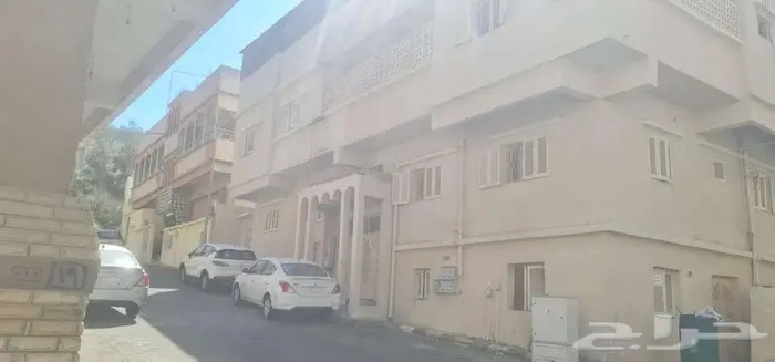 عمارة للبيع دوين 8 شقق على شارعين أبها 2