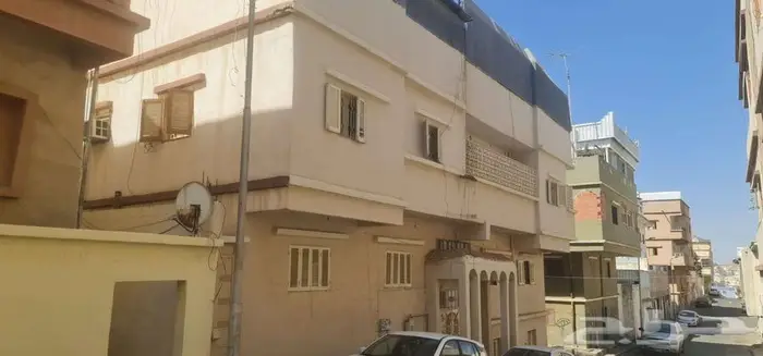 عمارة للبيع دوين 8 شقق على شارعين أبها 1