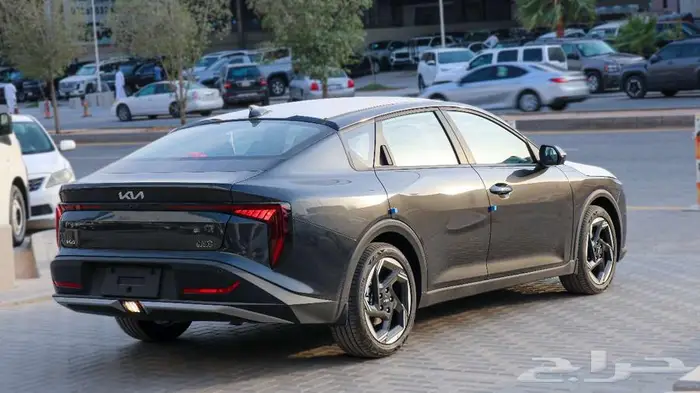 كيا 4 موديل 2025 كاش واقساط باقل سعر 15