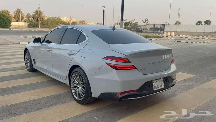 جنسس G70 2021 نظيفة جدا بوضع الوكالة شبه جديد بطاقة جمركية 5