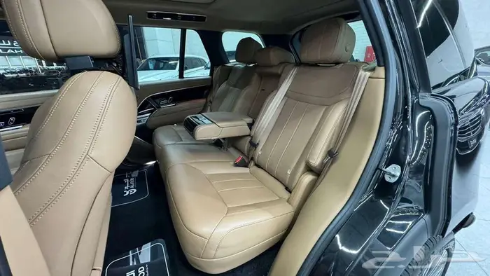 2023 رنج روفر اتش اس إي RANGE ROVER HSE P400 10