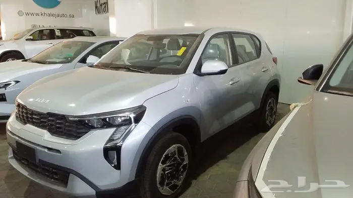 كيا سونيت ستاندر GL موديل 2024 لون فضي 3