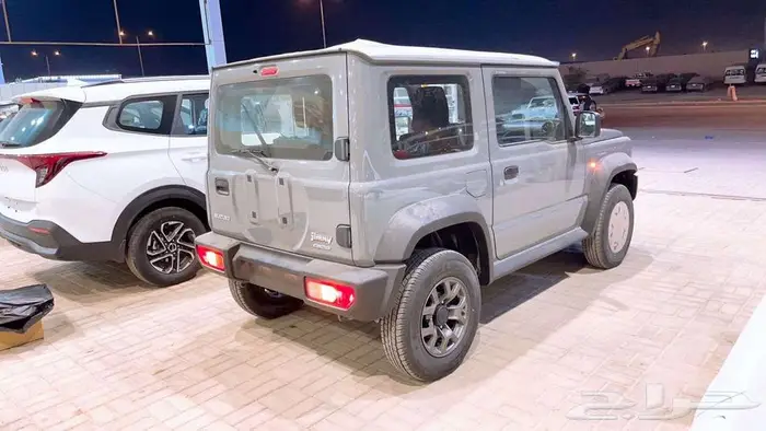 سوزوكي جمني 11