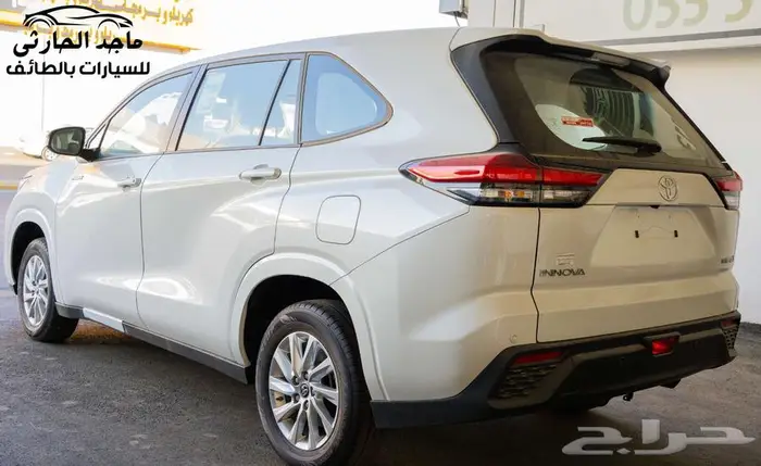 تويوتا إنوفا GL هايبرد 2025 ب113.900 شامل الضريبة 4