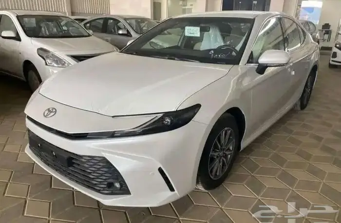 تويوتا كامري استاندر جنوط بنزين 2025 2