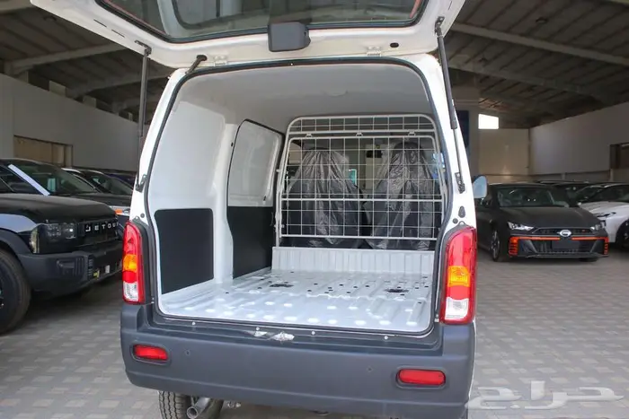 سزوكي ايكو 5