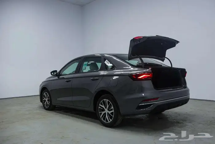 جيلي امجراند ستاندر 2025 5