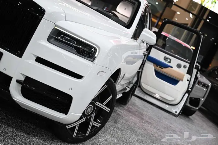 شركة لبريمي لسيارات رولز رويس كولينان 2