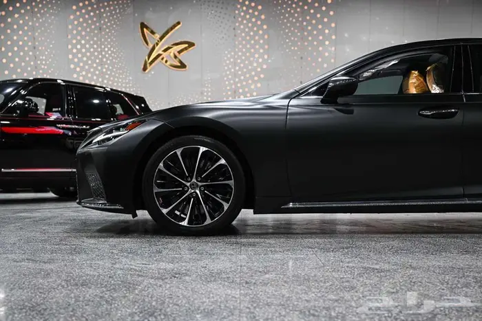 شركة لبريمي لسيارات لكزس 2