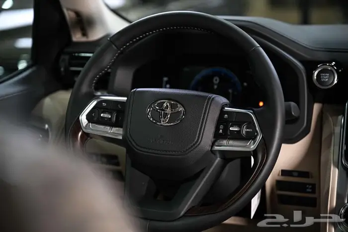 شركة البريمي لسيارات تويوتا GX.R 6