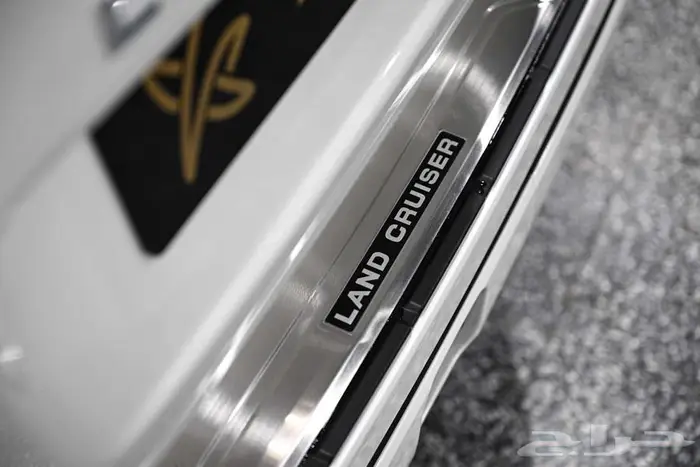 شركة البريمي لسيارات تويوتا GX.R 13