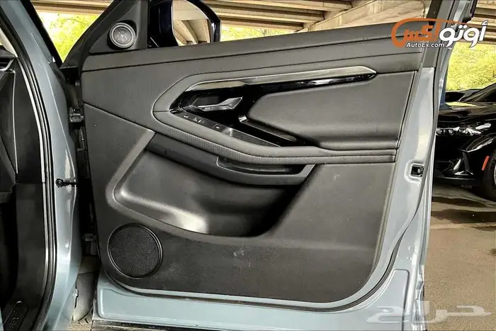 2021 لاند روفر إيفوك S 13