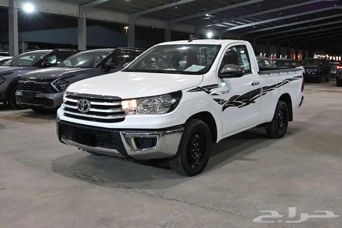 تويوتا هايلوكس بنزين 2022 غمارة GLX فل سعودي 1