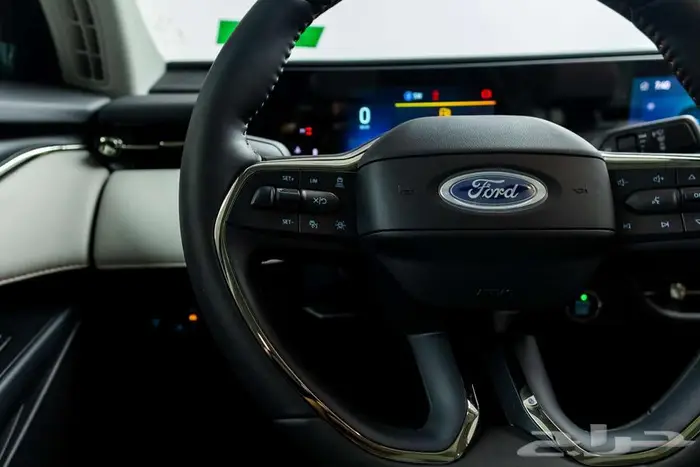 فورد تورس تيتانيوم 2026 27