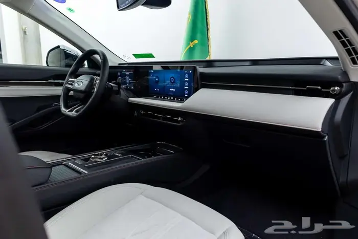 فورد تورس تيتانيوم 2026 34