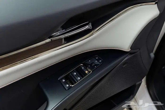 فورد تورس تيتانيوم 2026 33