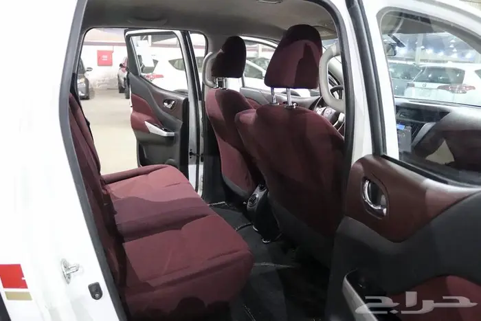 نيسان نافارا 2019 12