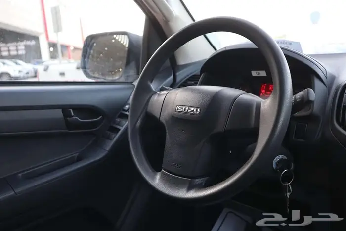 متوفر ايسوزو غمارتين دبل 2025 مبيعات بنوك وشركات زجاج عادى 19