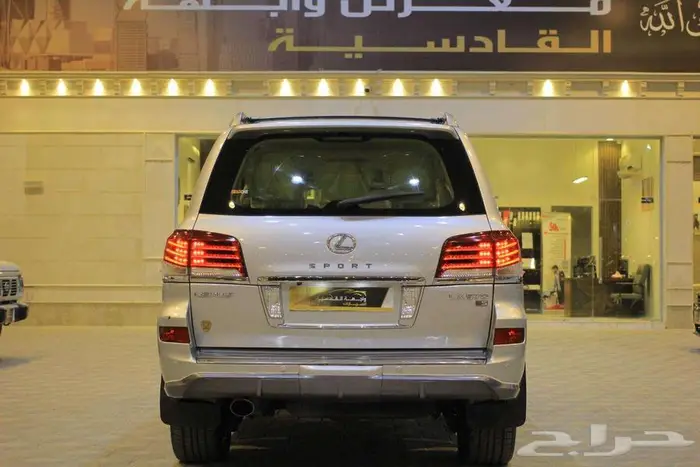 جيب ليكزس موديل 2015 3