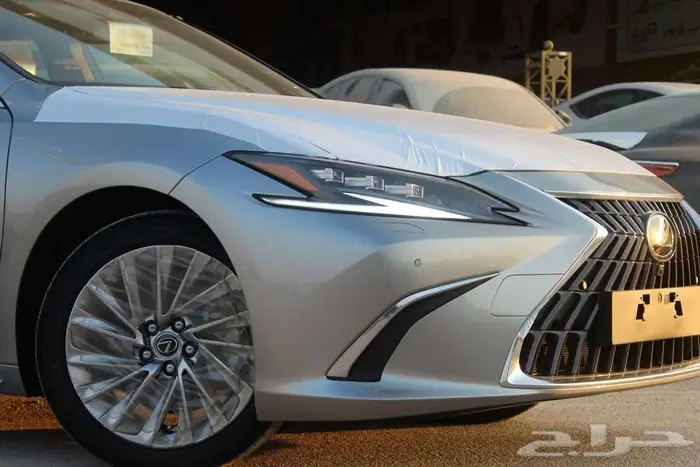 لكزس - ES 350 - DD - فل كامل - سعودي - 2025 4