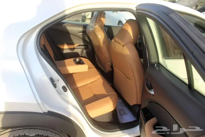 لكزس - UX 300 - CH - فل كامل - هايبرد - خليجي - 2025 15