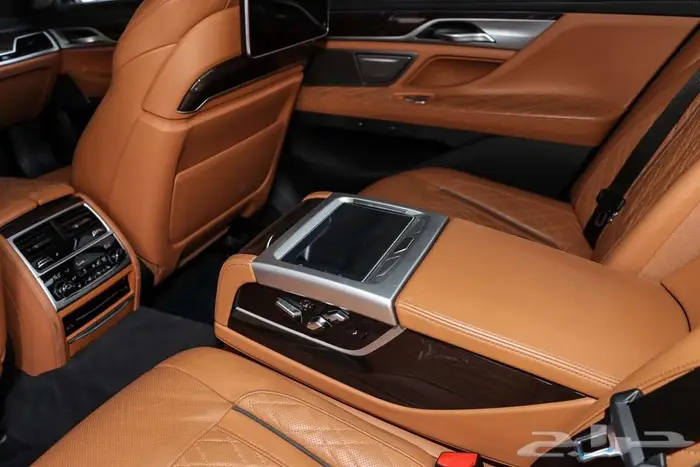 بي ام دبليو 2022 740Li 10