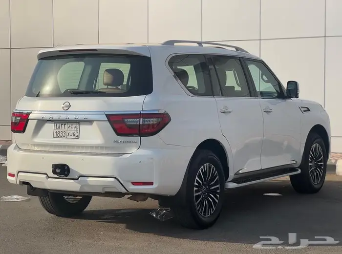 جيب نيسان باترول 2022 بلاتينيوم السعر 165 الف 8