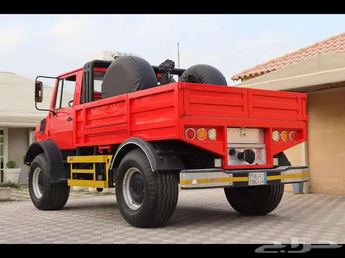 مرسيدس يونيموق موديل 1992 3