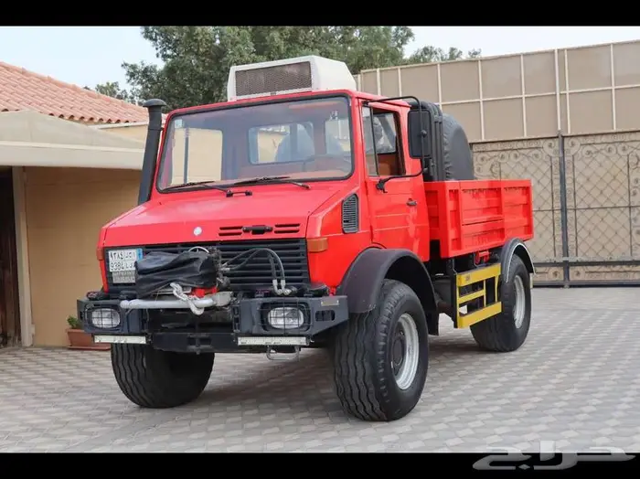 مرسيدس يونيموق موديل 1992 13